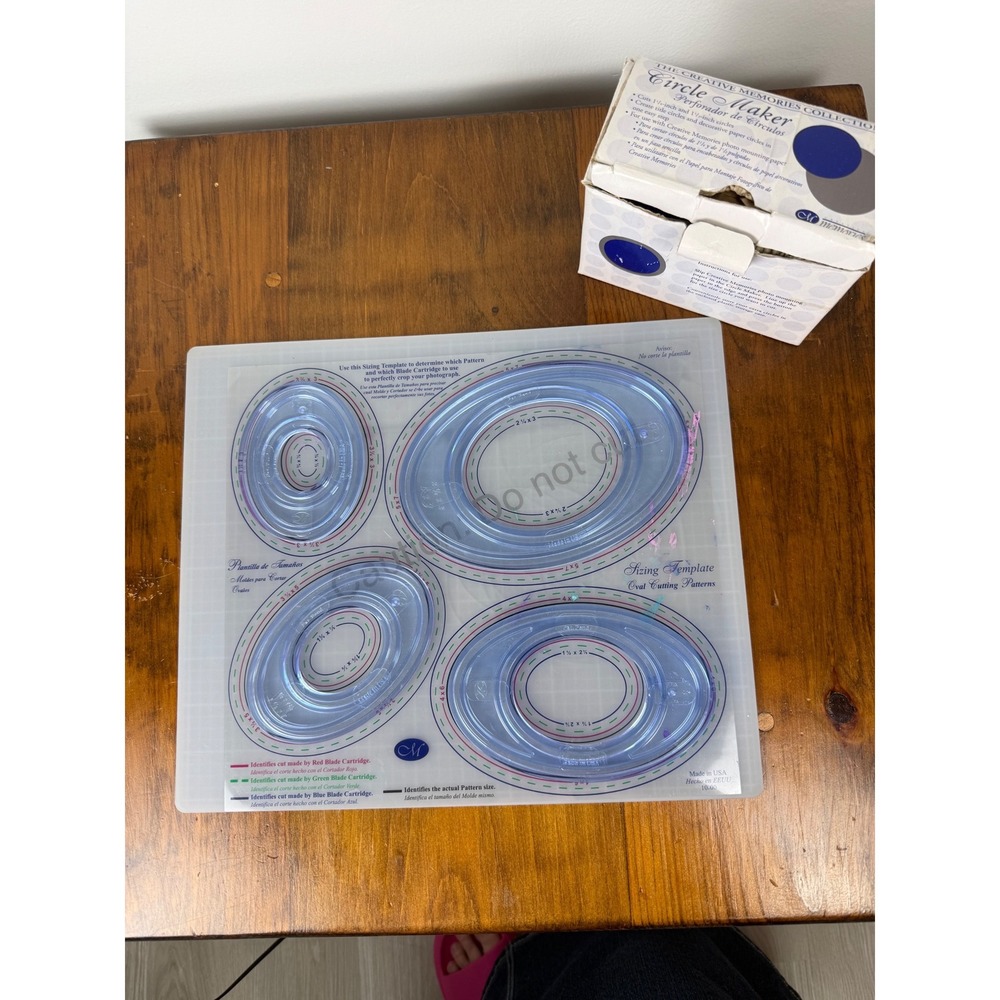 Creative Memories Circle Maker Punch and Oval Cutting System Templates Set